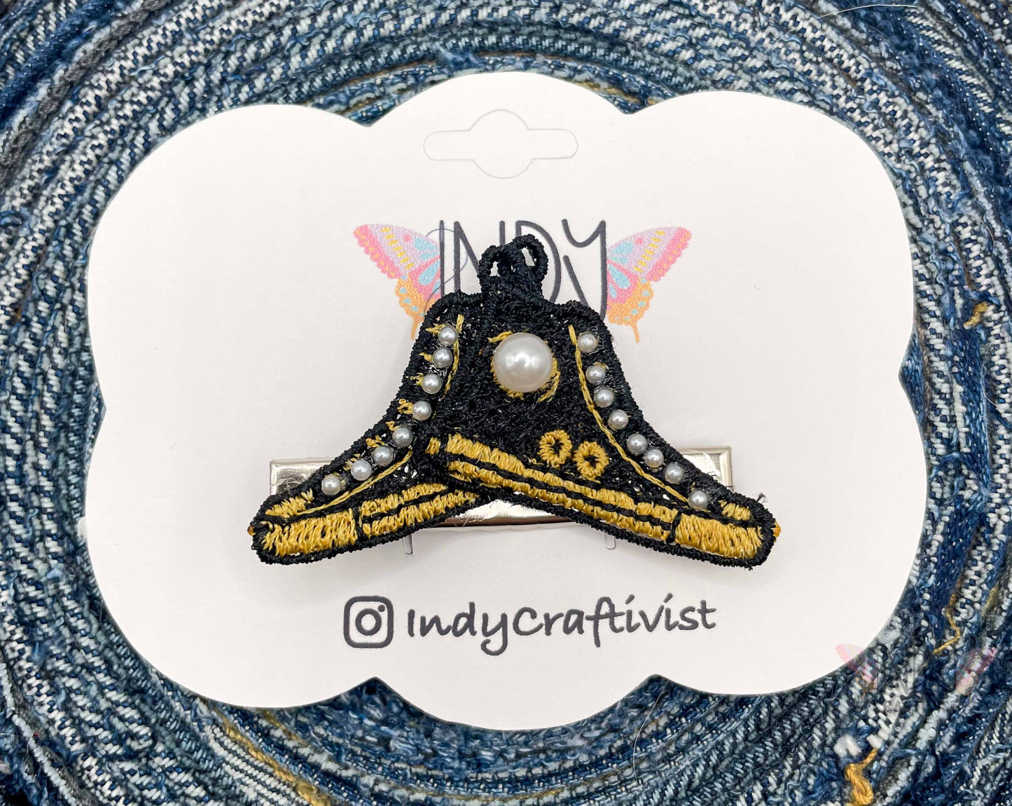 A Pair of I'm Speaking Embroidered Converse Like Hair Clip Black and Gold with Pearls